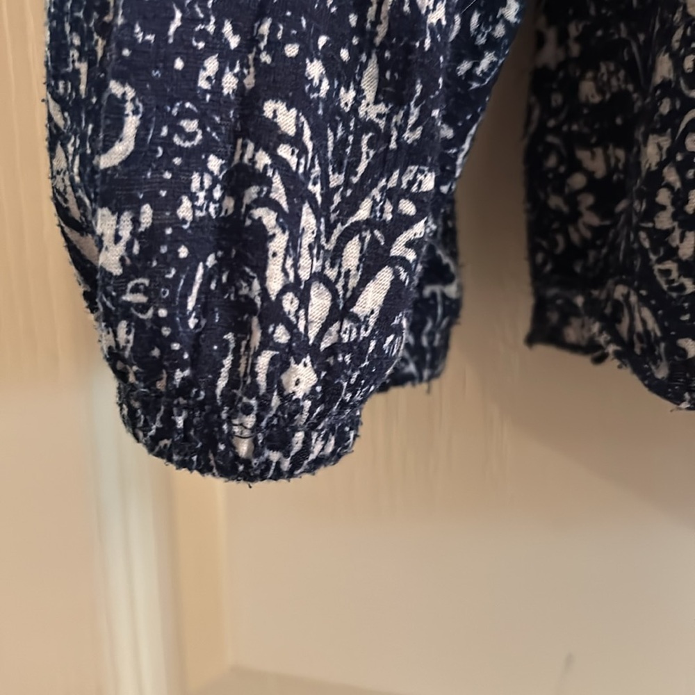 Faded glory navy/white blouse, size XL 16/18 - Picture 3 of 4